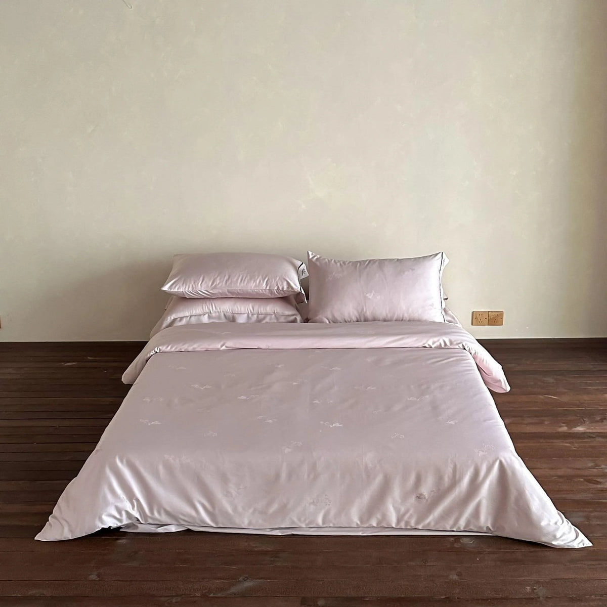 Bed Sheet Set Cotton Satin Embroidered Hem 4-Piece