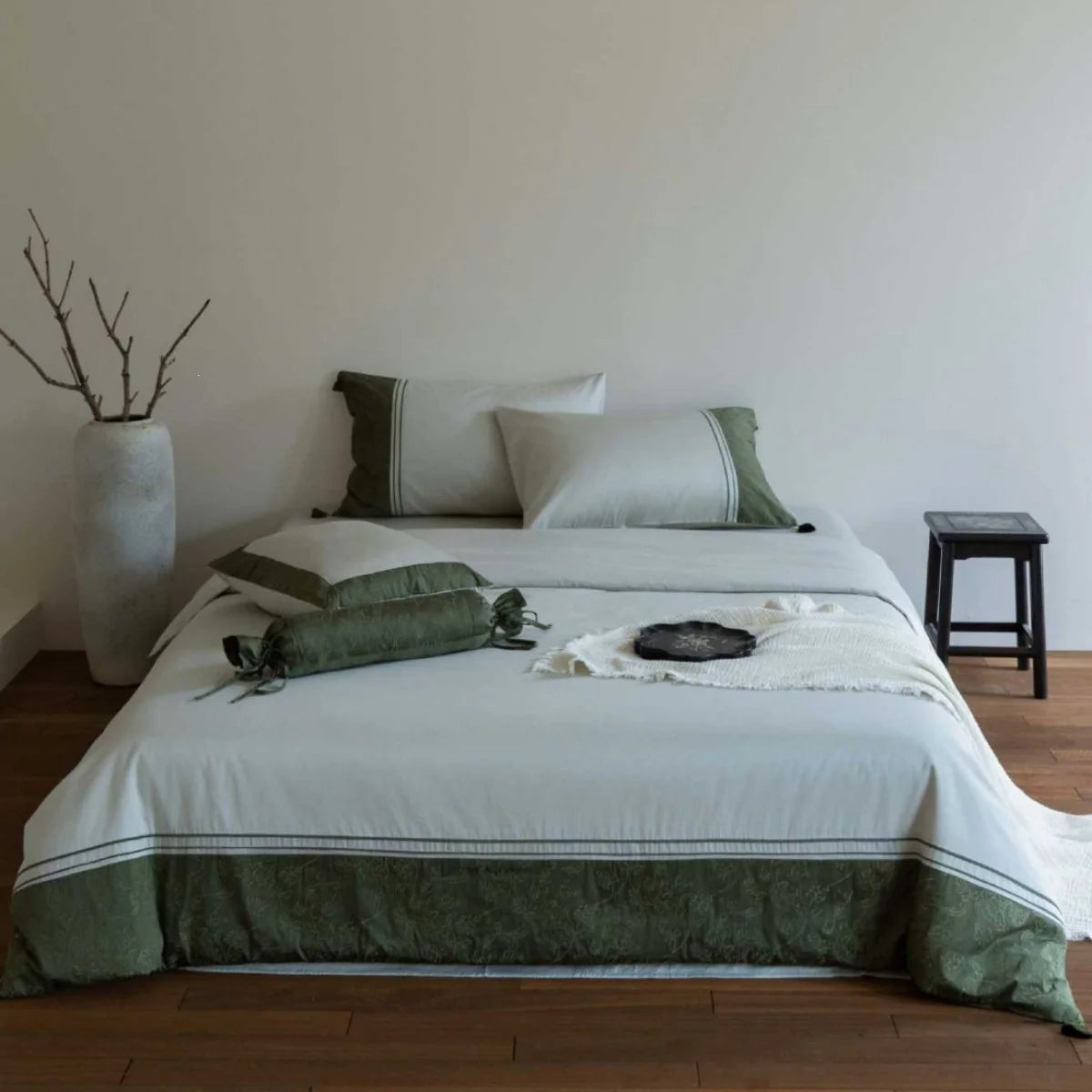 Bedding Set 4-Piece Cotton Satin Decorative Hem