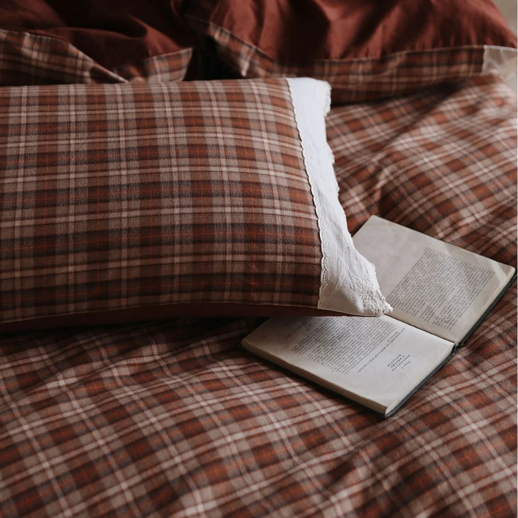Bedding Set Breathable Cotton Checked Pattern & Lace Trim
