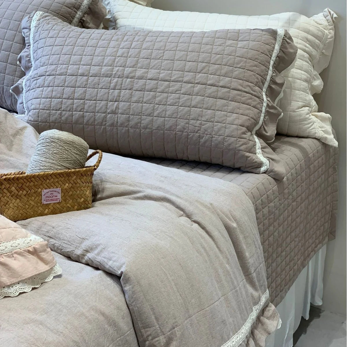 Bedding Set Breathable Cotton Lace Ruffles & Quilted