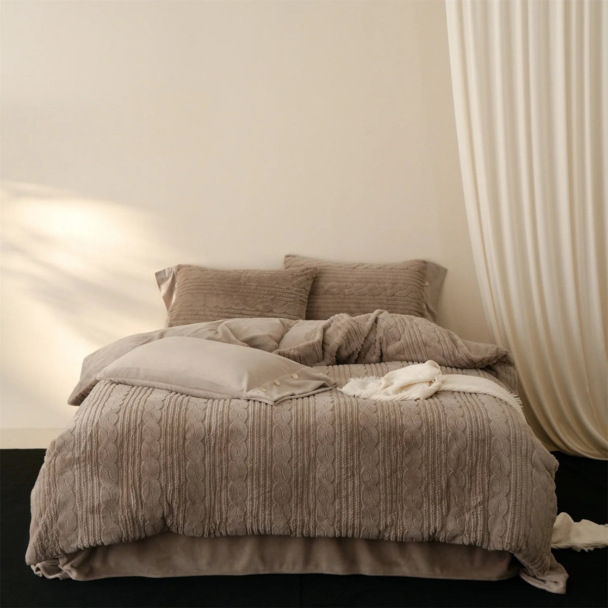 Bedding Set Chenille Textured Reversible Fleece Back
