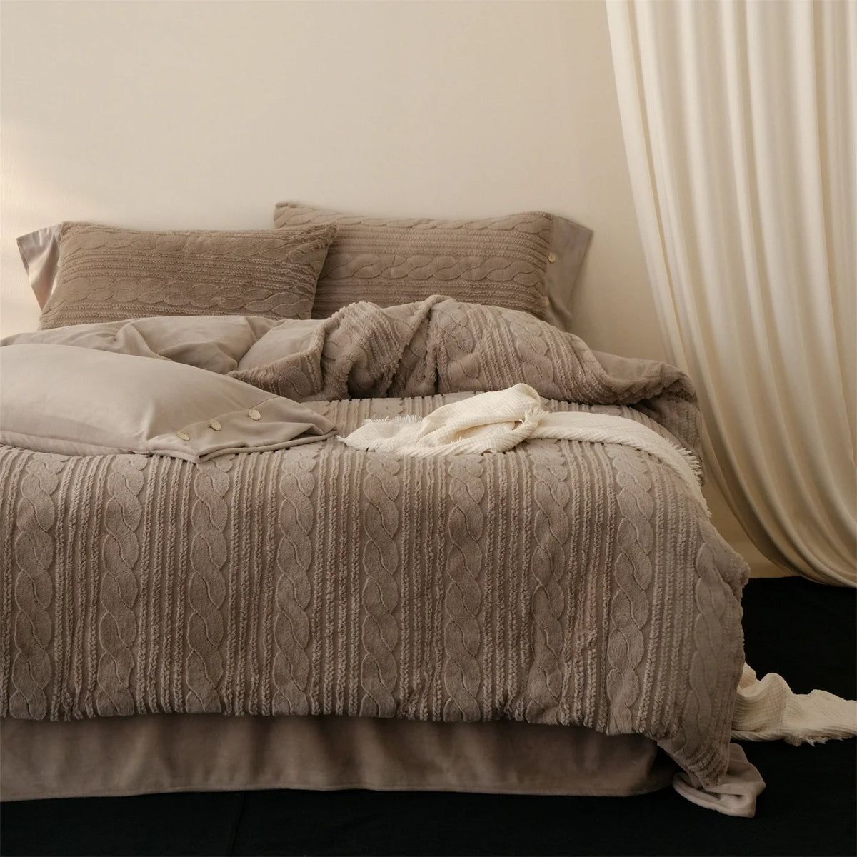 Bedding Set Chenille Textured Reversible Fleece Back