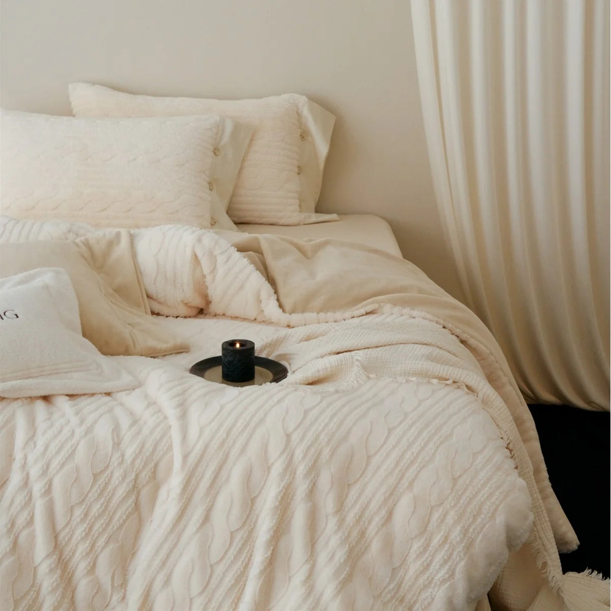 Bedding Set Chenille Textured Reversible Fleece Back