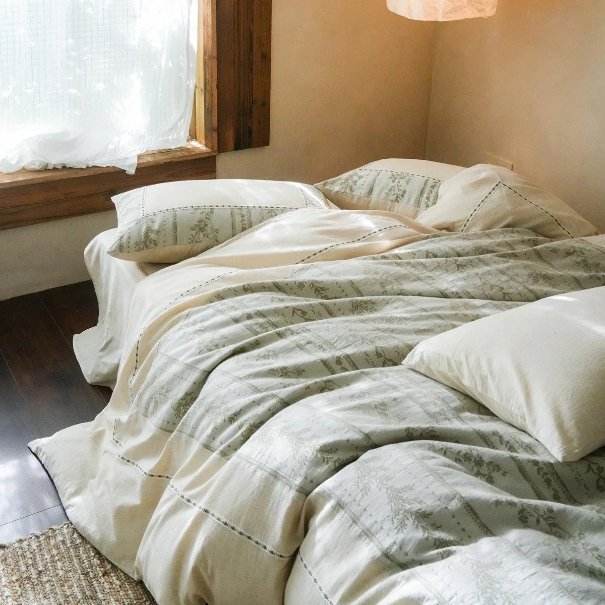 Bedding Set Cotton-Linen Subtle Floral Stripe 4-Piece