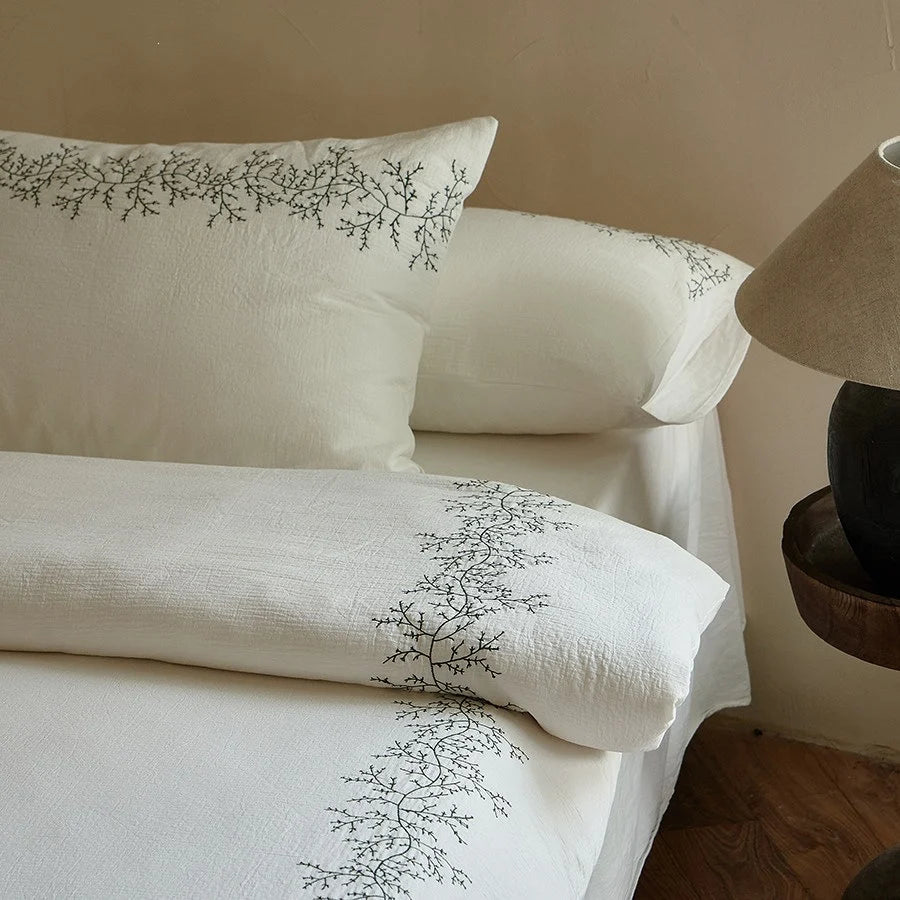 Bedding Set Cotton Muslin Delicate Branch Embroidery 4-Piece