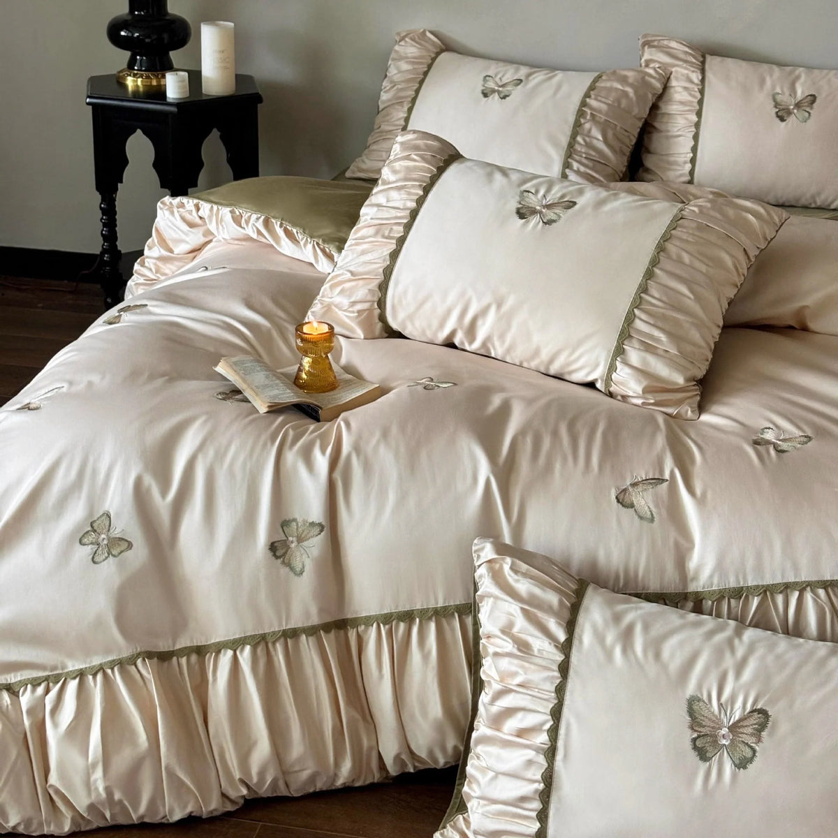 Bedding Set Cotton Satin 4-Piece Embroidered Butterflies