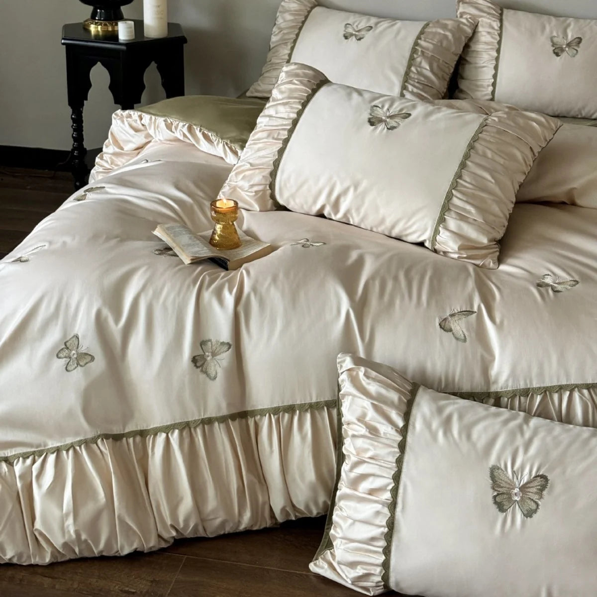 Bedding Set Cotton Satin 4-Piece Embroidered Butterflies