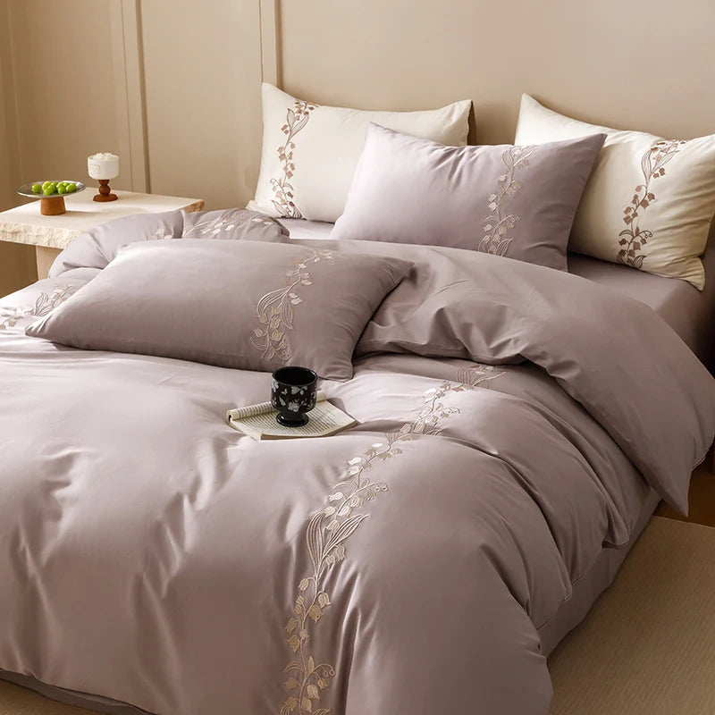 Bedding Set Cotton Satin Floral Embroidery Four-Piece