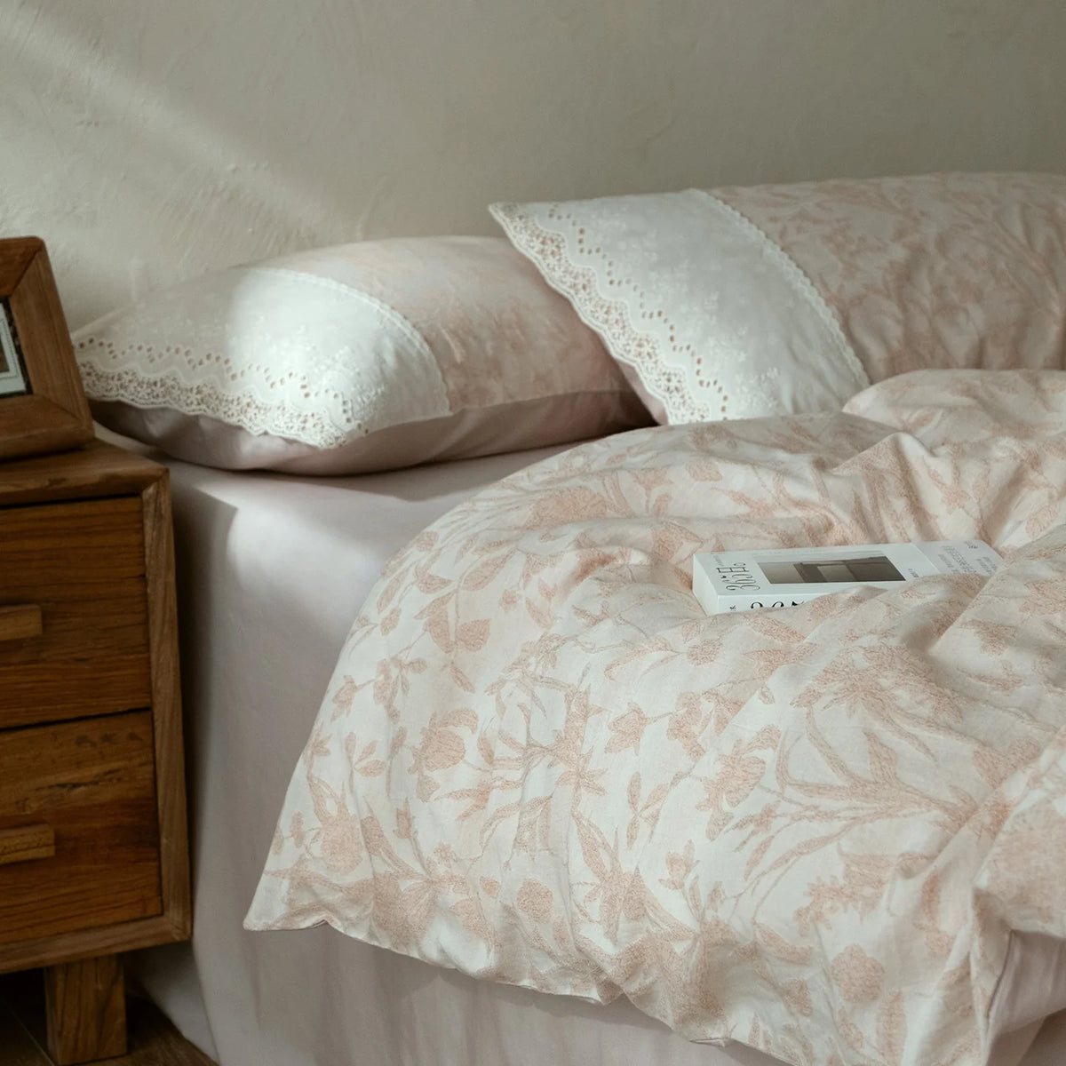 Bedding Set Cotton Satin Floral Jacquard Reversible