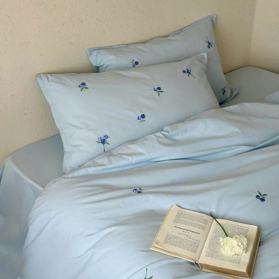 Bedding Set Cotton Satin Silky-Matte Berry Embroidery