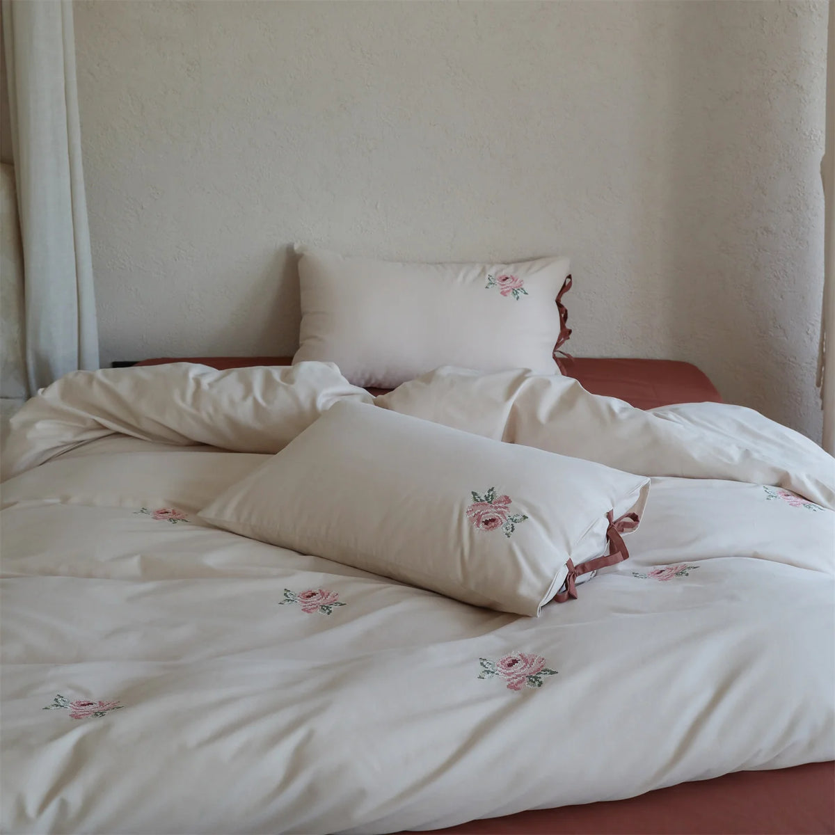 Bedding Set Embroidered Cotton Satin Bow Closure