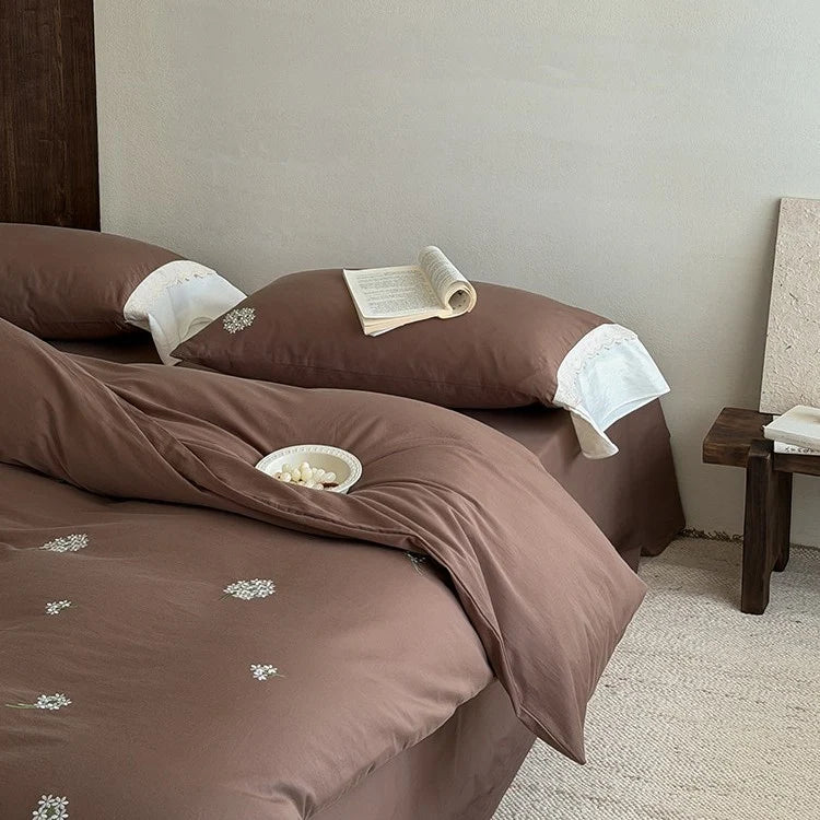 Bedding Set Embroidered Cotton Satin Four Piece