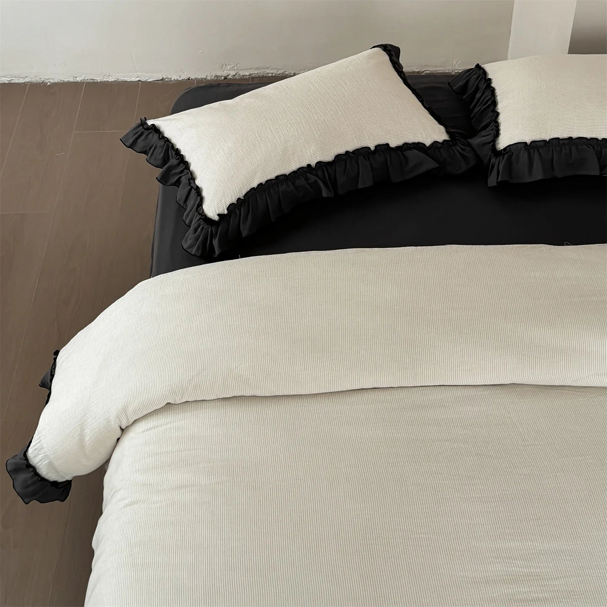 Bedding Set Fine Cotton Blend Ruffle Trim Wrinkle-Resistant