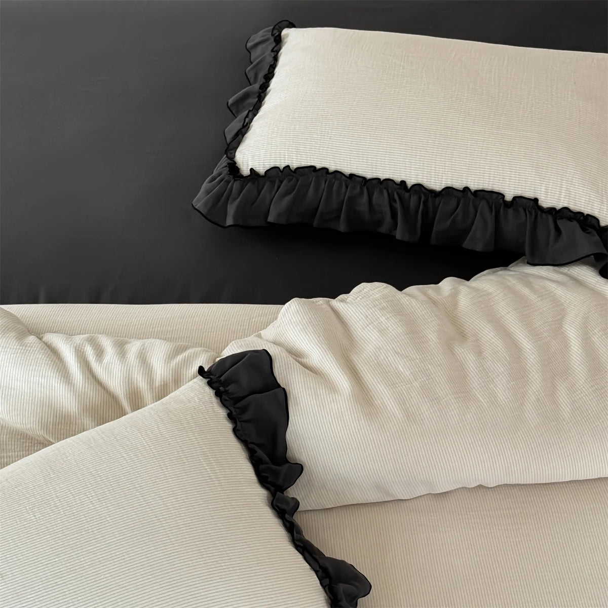 Bedding Set Fine Cotton Blend Ruffle Trim Wrinkle-Resistant