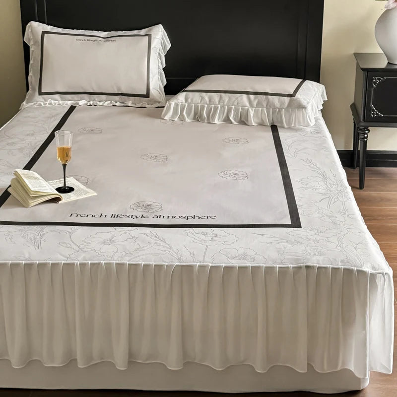 Bedding Set Floral Center Panel & Attached Bed Skirt