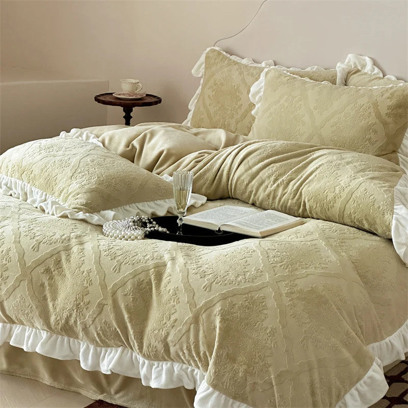 Bedding Set Jacquard Damask & Ruffle Trim