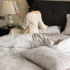 Bedding Set Jacquard Leaf Relief Lightly Quilted Reversible