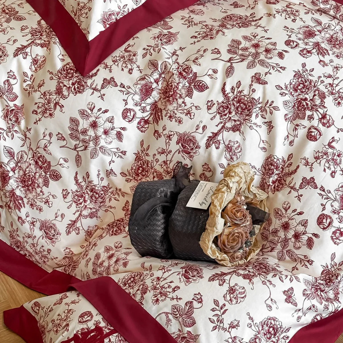 Bedding Set Long-Staple Cotton Embroidered 4-Piece