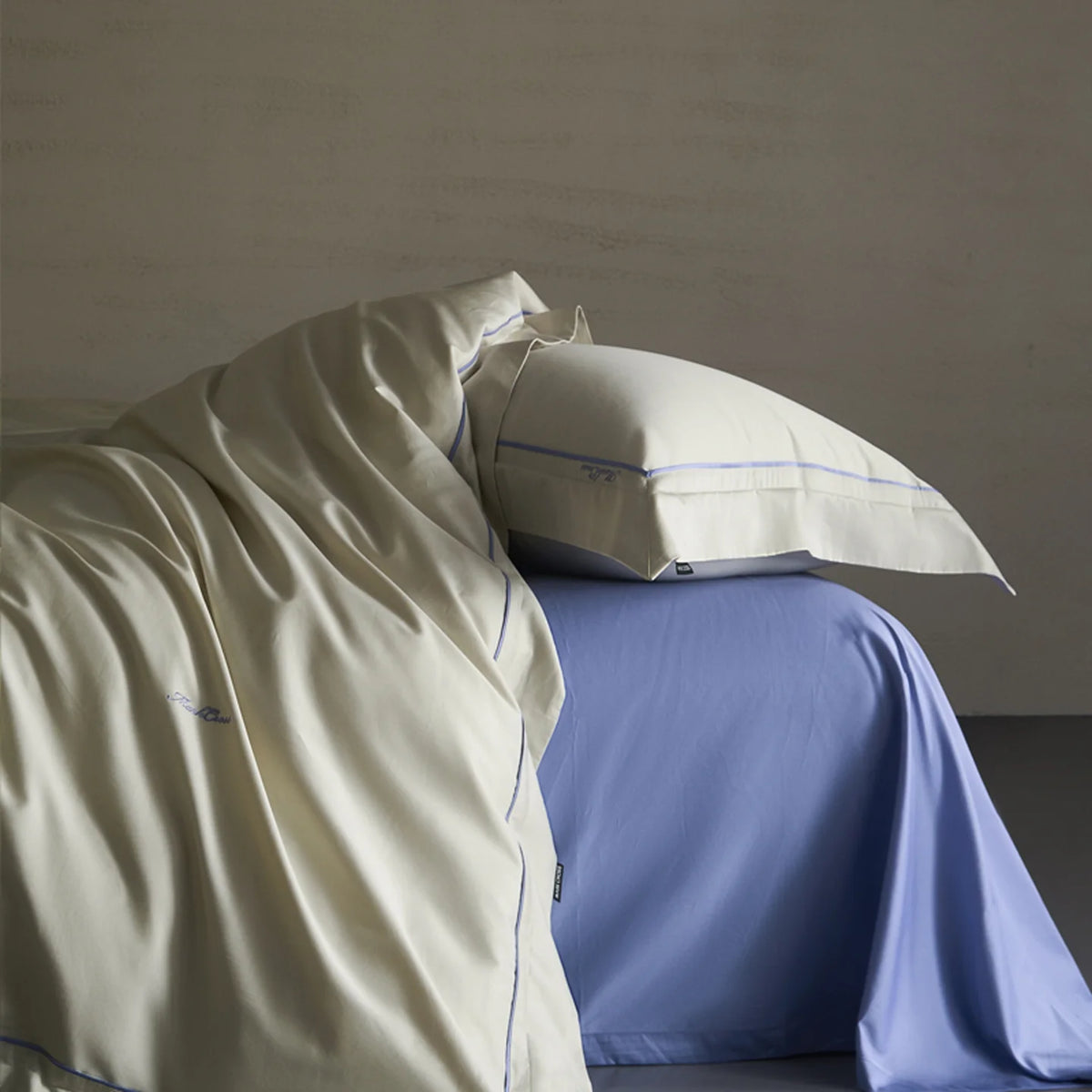 Bedding Set Long-Staple Cotton Embroidered & Reinforced Seams