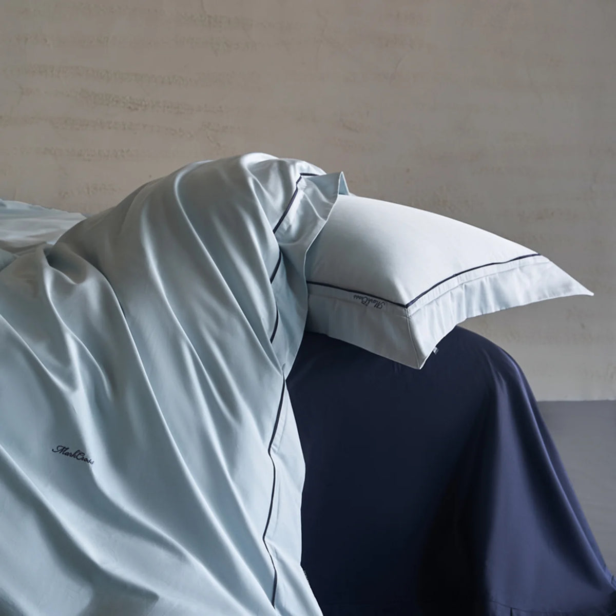 Bedding Set Long-Staple Cotton Embroidered & Reinforced Seams