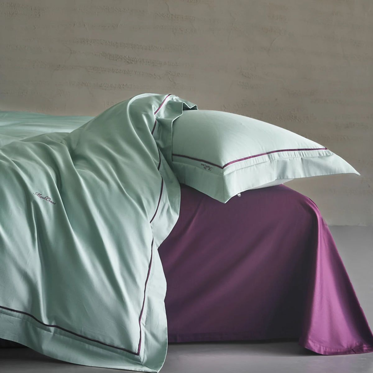 Bedding Set Long-Staple Cotton Embroidered & Reinforced Seams