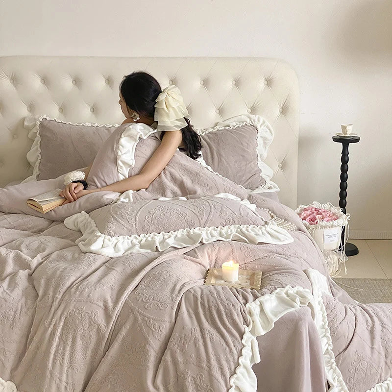 Bedding Set Quilted Jacquard Ruffle Trim