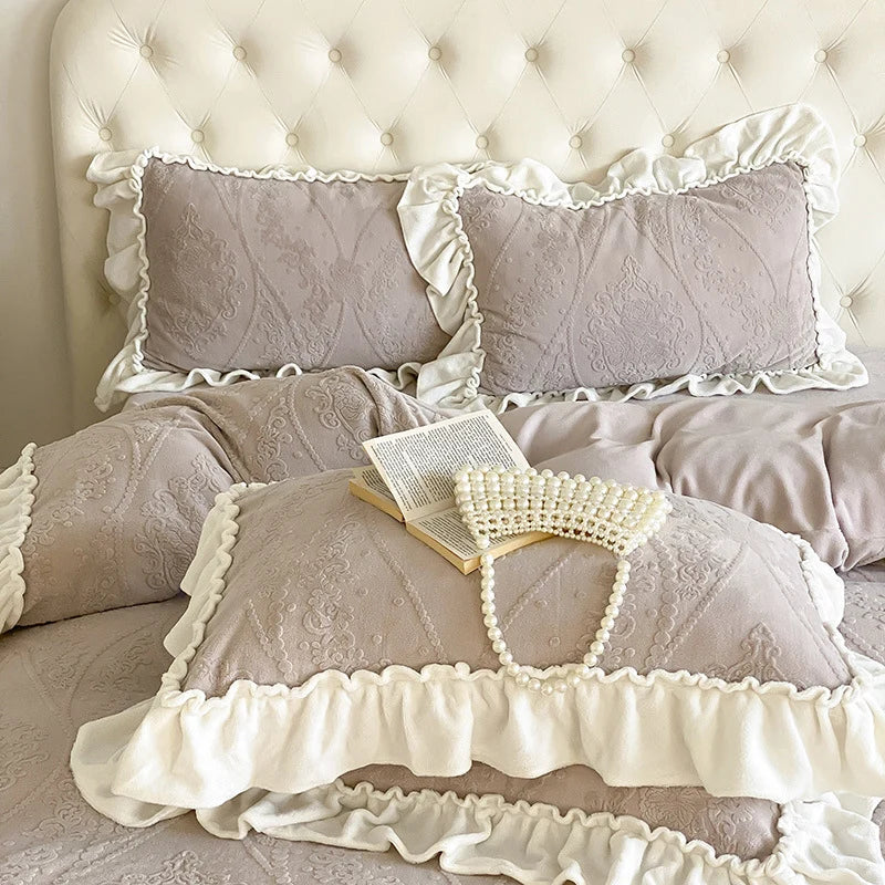 Bedding Set Quilted Jacquard Ruffle Trim