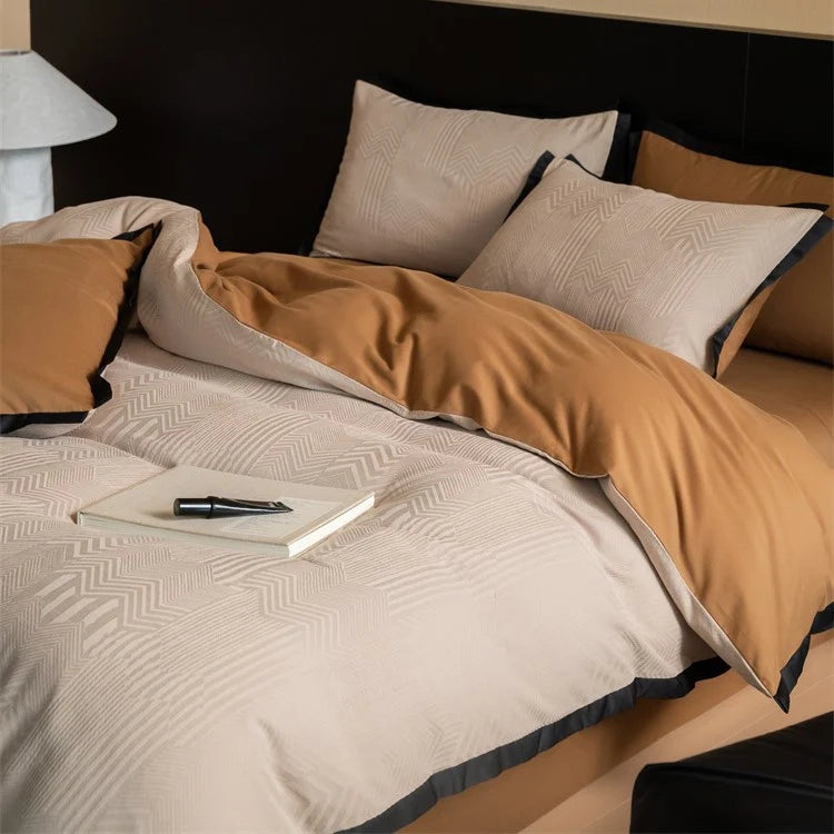Bedding Set Reversible Jacquard & Contrast Piping 4-Piece