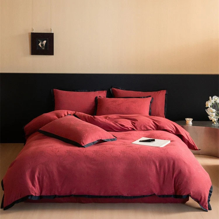Bedding Set Reversible Jacquard & Contrast Piping 4-Piece