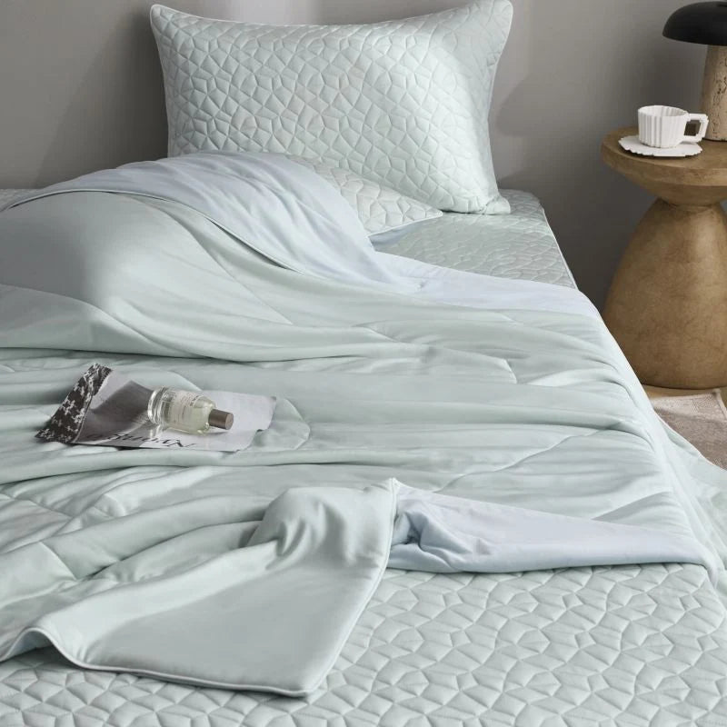 Bedding Set Reversible Satin Quilted Protector Easy Care