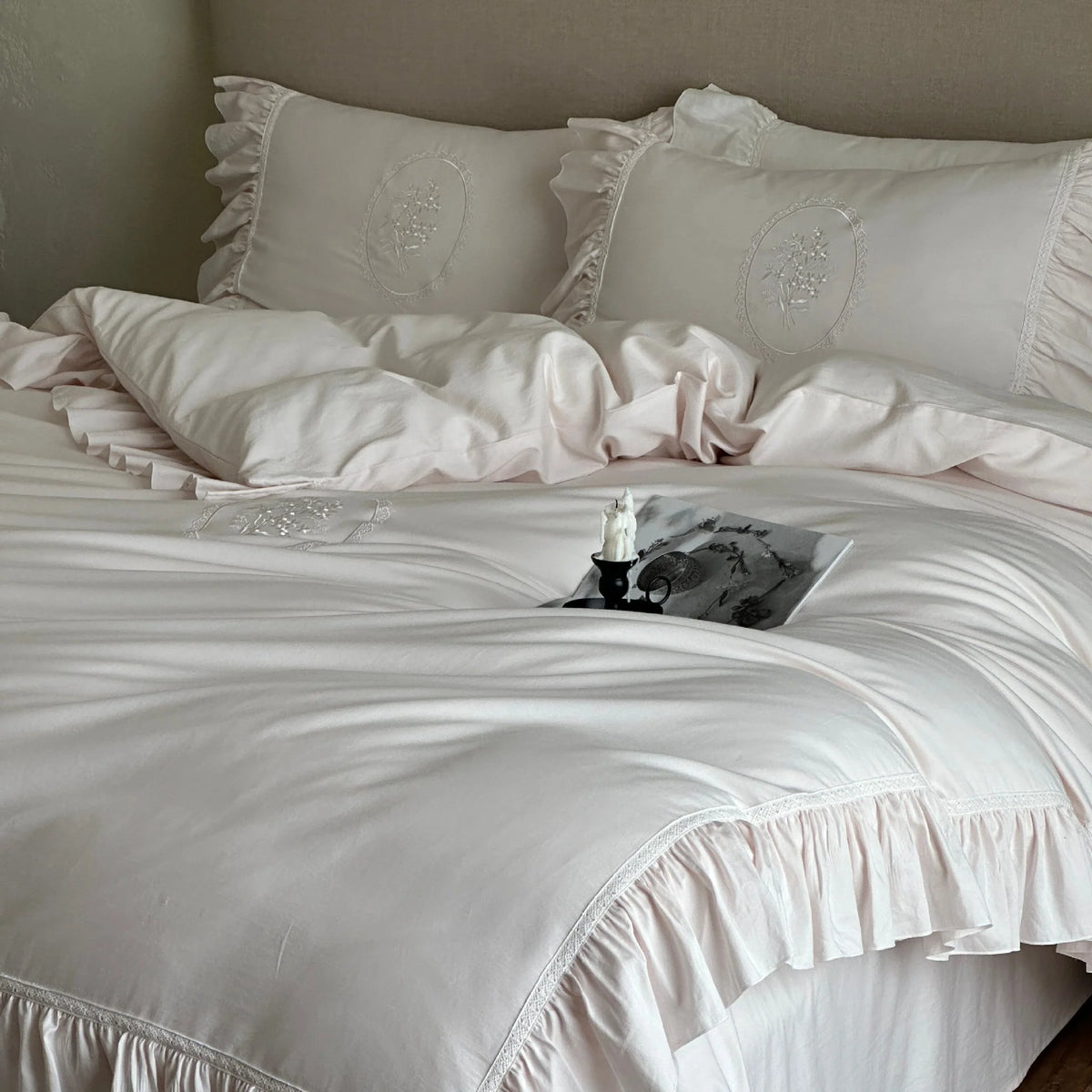 Bedding Set Ruffled Cotton Jacquard Medallion 4 Piece