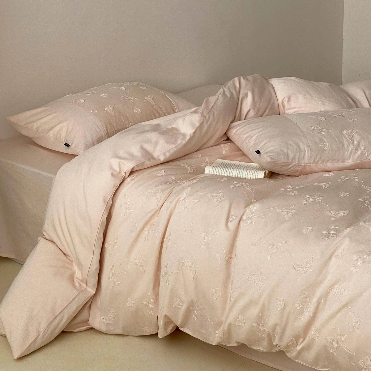 Bedding Set Ruffled Cotton Jacquard Medallion 4 Piece