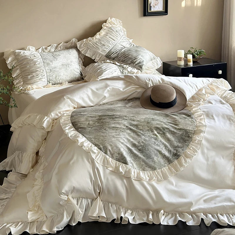 Bedding Set Ruffled Edges & Velvet Heart Appliqué