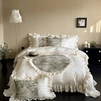 Bedding Set Ruffled Edges & Velvet Heart Appliqué