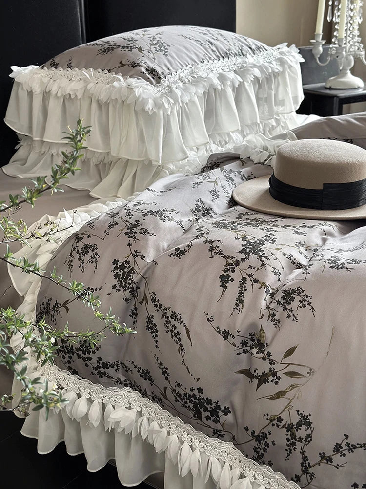 Bedding Set Satin Floral & Lace 4-Piece