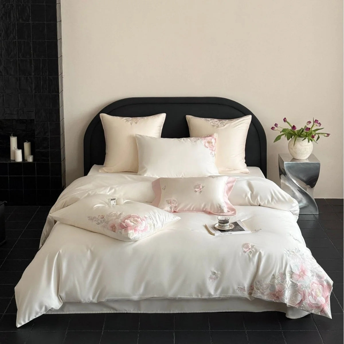 Bedding Set Satin Floral Relief Embroidery 4-Piece