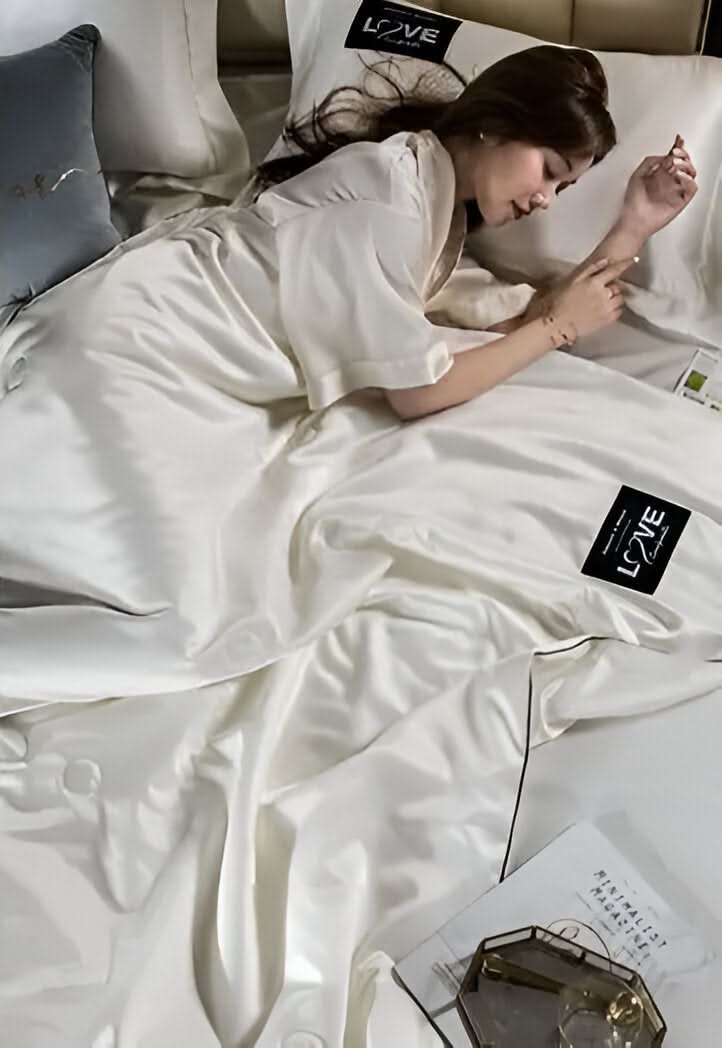 Bedding Set Satin Silk Hypoallergenic & Machine Washable