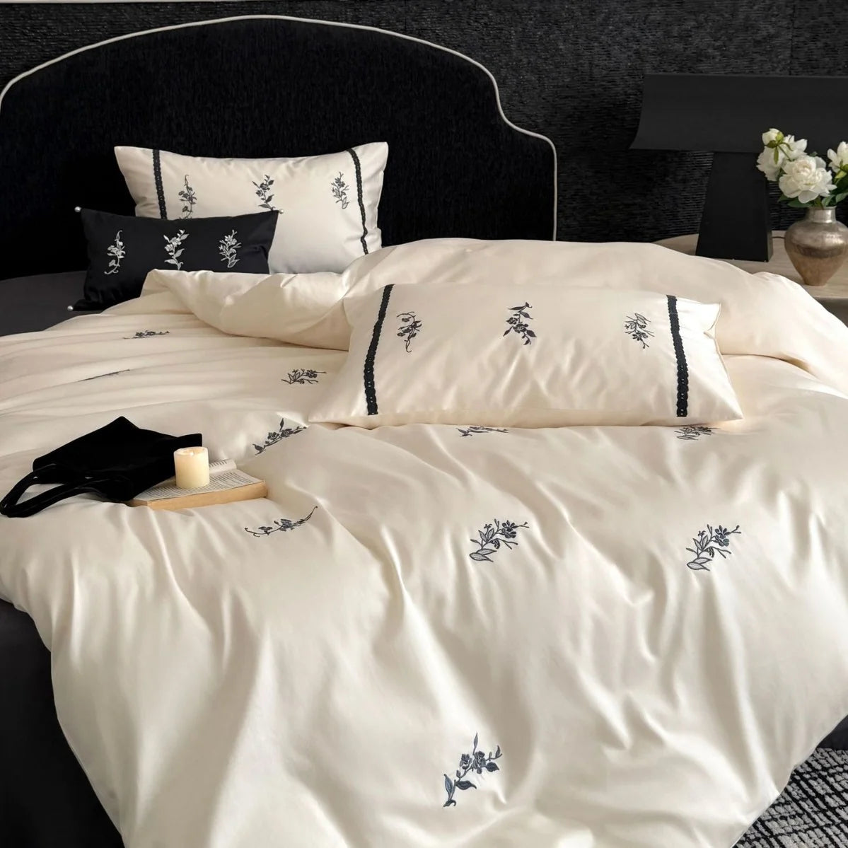 Bedding Set Satin Temperature-Regulating Floral Embroidery