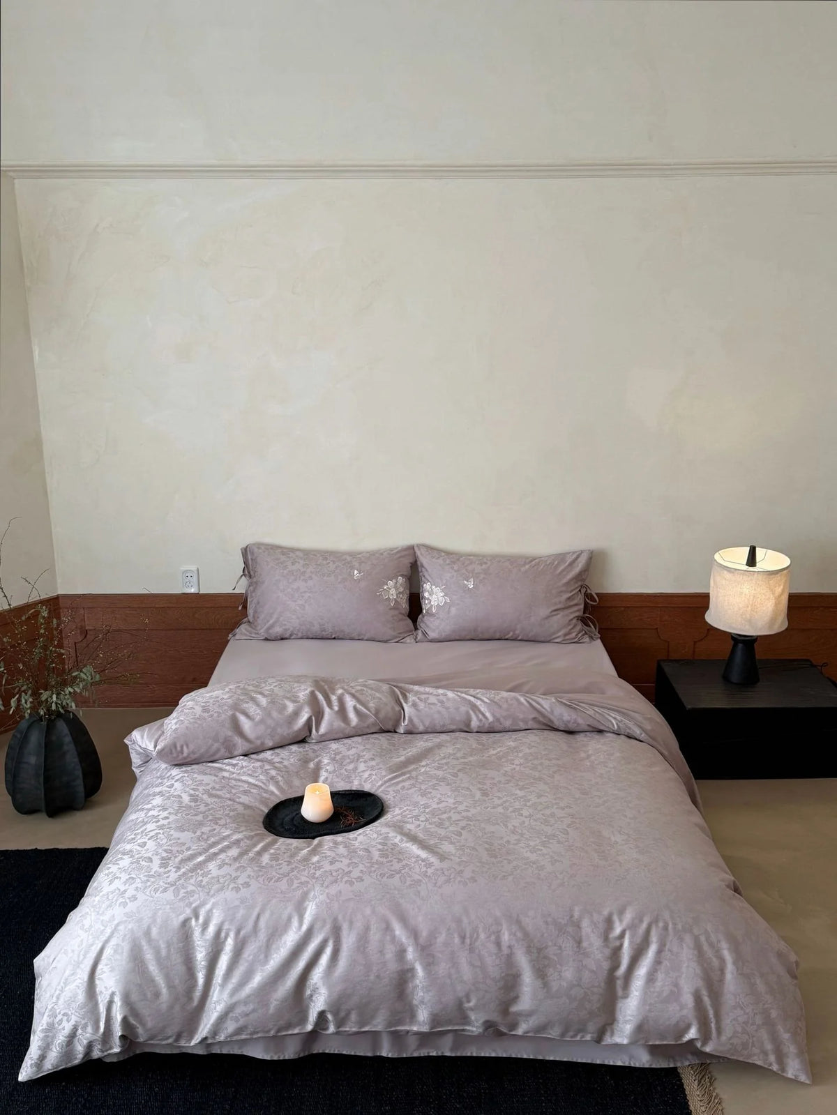 Bedding Set Silk-Soft Jacquard Embroidered Pillowcases