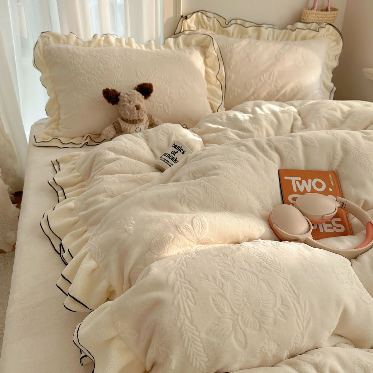 Bedding Set Silky Milk Fiber Lace Edge