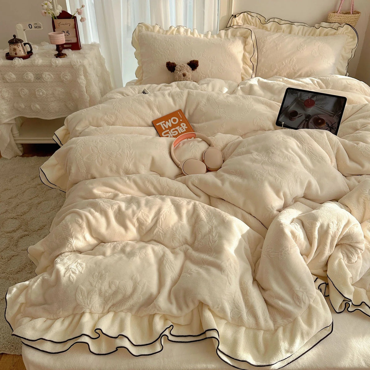 Bedding Set Silky Milk Fiber Lace Edge