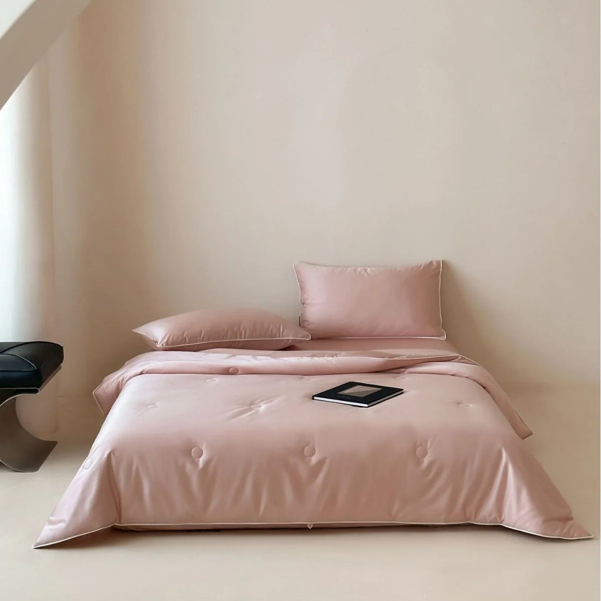 Bedspread Set Quilted Satin Piping & Buttons