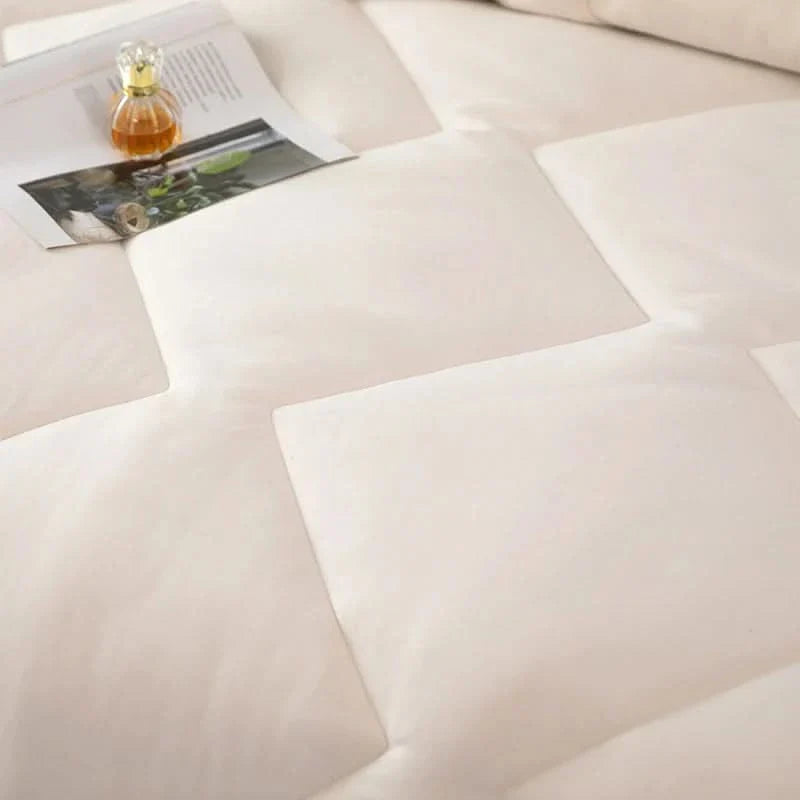 Blanket Ultra-Soft Plush Year-Round Comfort