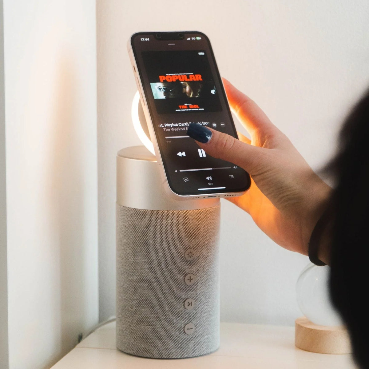 Bluetooth Speaker MagSafe Wireless Charging & 1800mAh Power Bank