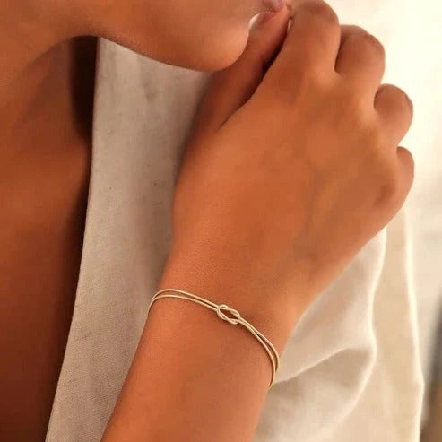 Bracelet Love Knot Adjustable Sliding Closure