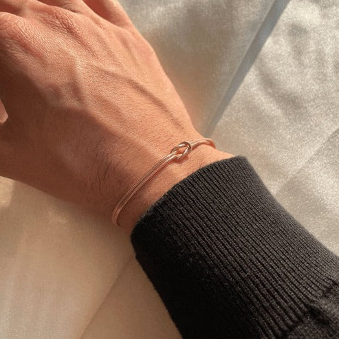 Bracelet Love Knot Adjustable Sliding Closure