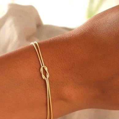 Bracelet Love Knot Adjustable Sliding Closure
