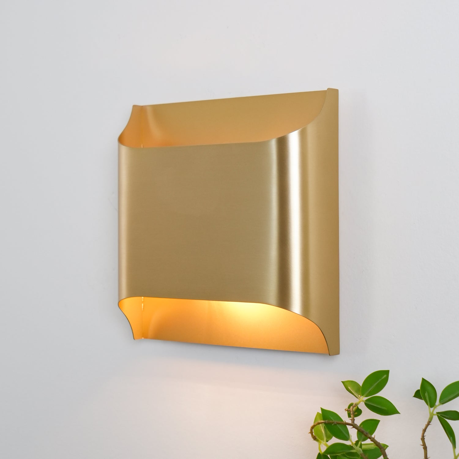 Brass Finish Curved LED Wall Sconce (Hardwired, Dimmable)