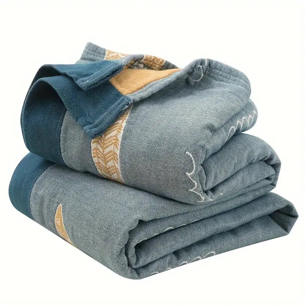 Breathable 100% Cotton Gauze Blanket (Jacquard Fish Pattern)