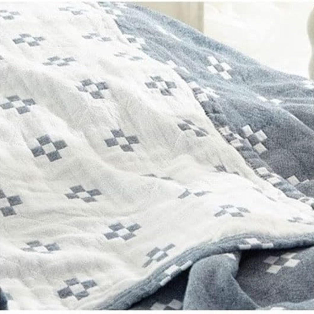 Breathable & Lightweight Diamond Dot Cotton Gauze Blanket